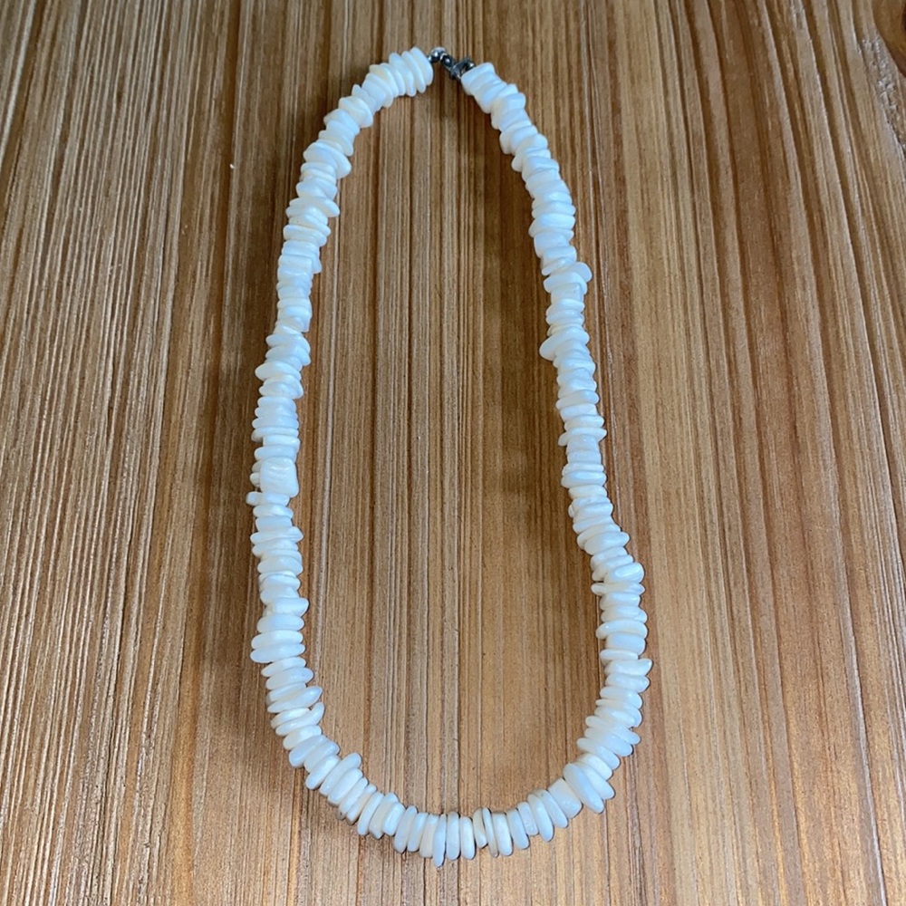 Hawaiian White Shell Necklace